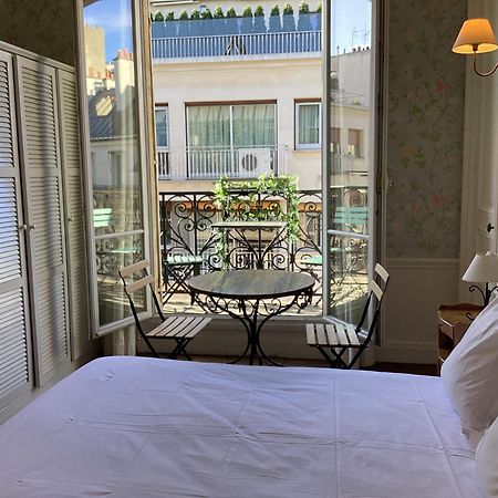 Bed And Breakfast Paris Quartier Champs-Elysees Dış mekan fotoğraf