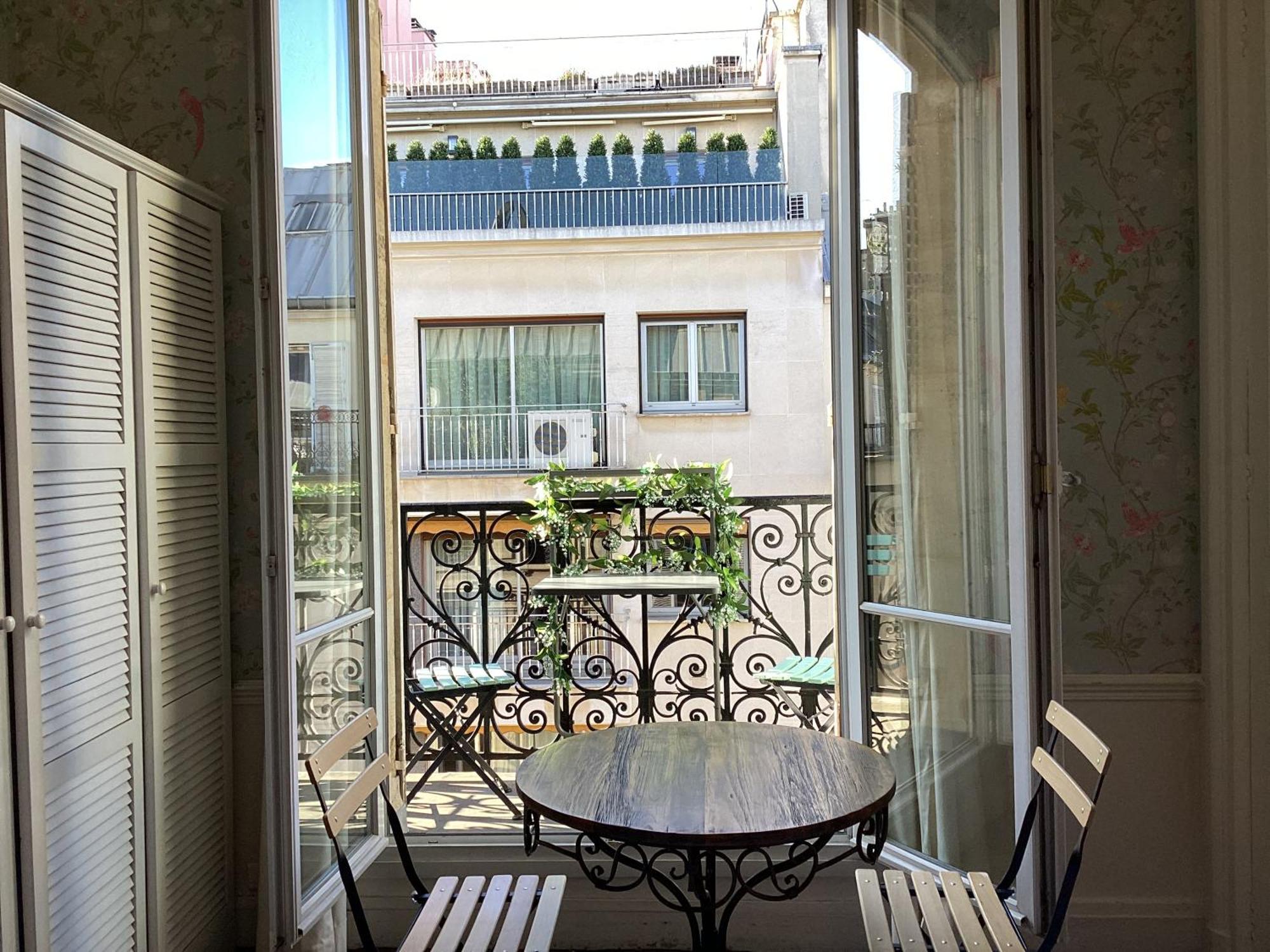 Bed And Breakfast Paris Quartier Champs-Elysees Dış mekan fotoğraf